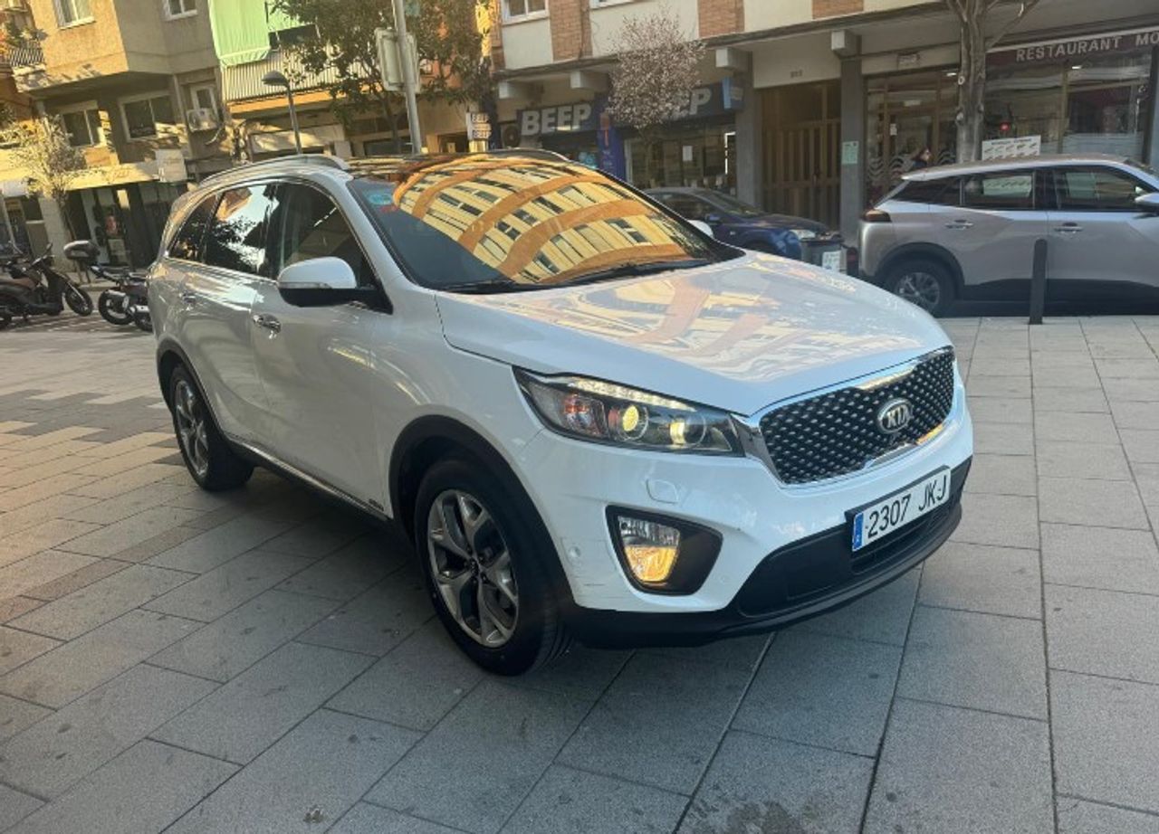 Kia Sorento 2.2 CRDi Emotion 4x4 7 plazas Aut. - Foto 5