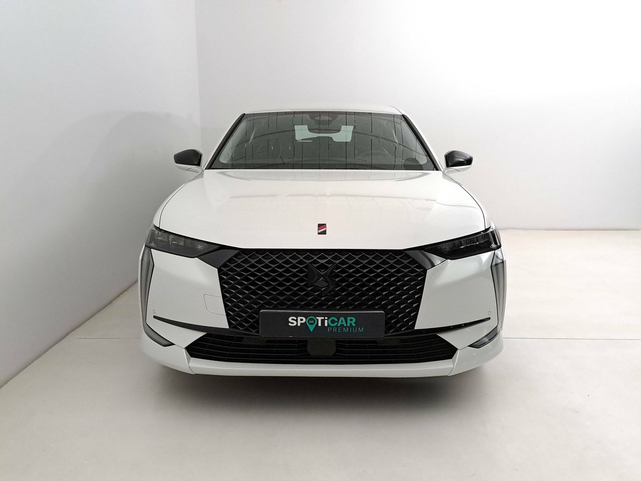 ds automobiles ds 4 2023 / foto grande (2)