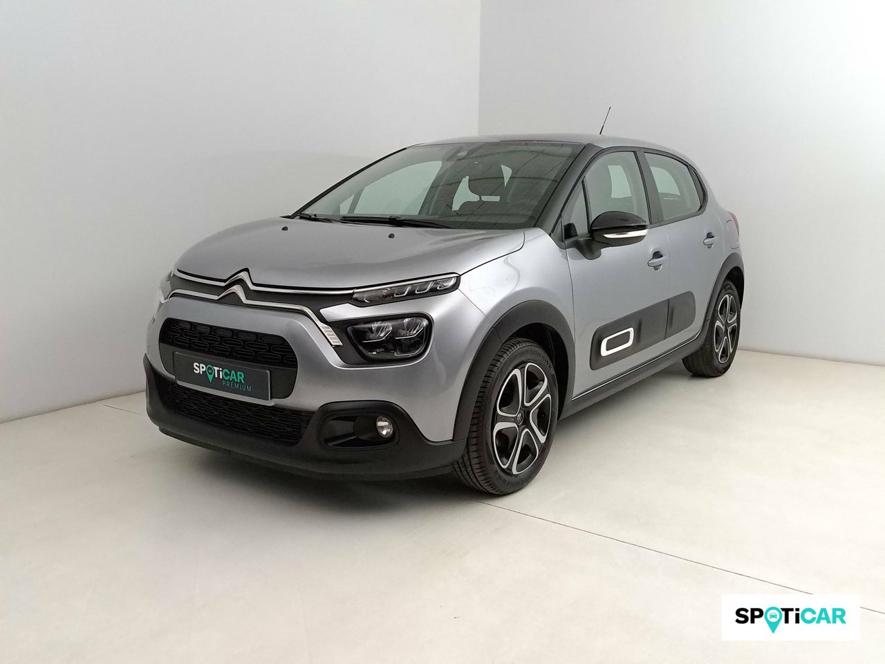 Volvo xc40 2024 con volante multifuncional  de segunda mano - citroën c3 2024 /