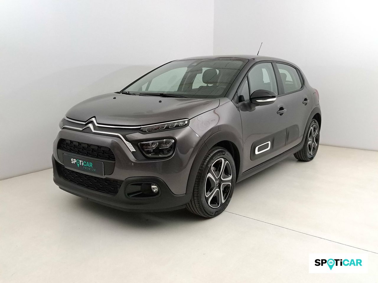 Volvo xc40 2024 con volante multifuncional  de segunda mano - citroën c3 2024 /