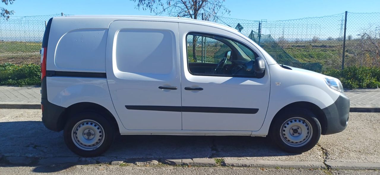 Renault kangoo con motor diesel  de segunda mano - renault kangoo 2018 /