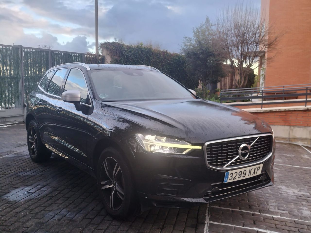 volvo xc-60 2019 / foto grande (2)