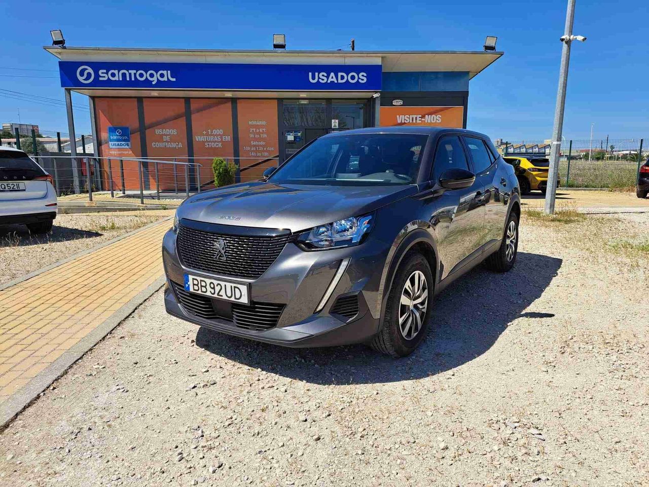 peugeot 2008 2023 / foto grande (3)