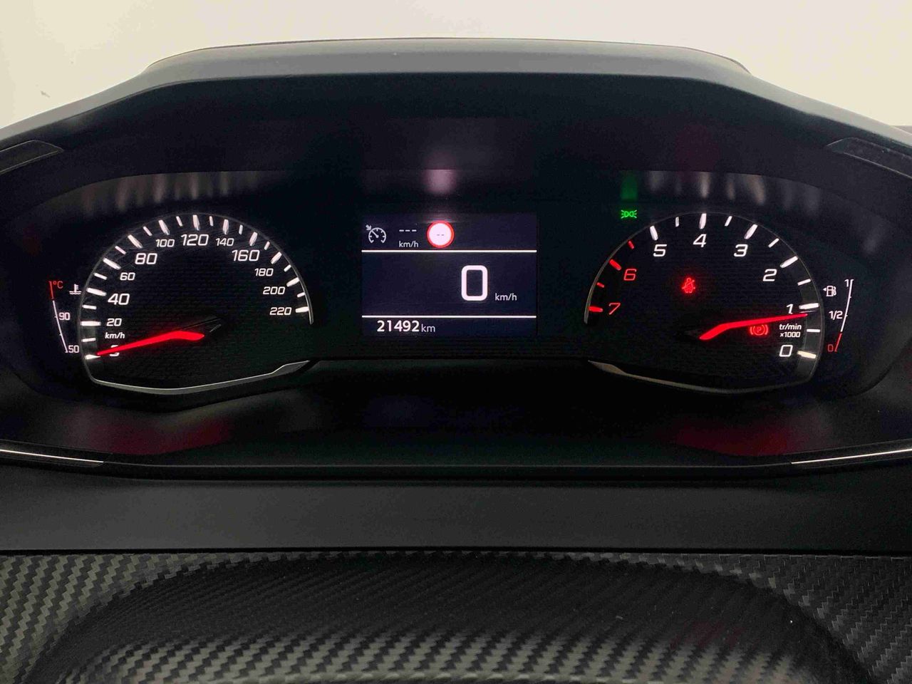 peugeot 2008 2023 / foto grande (2)