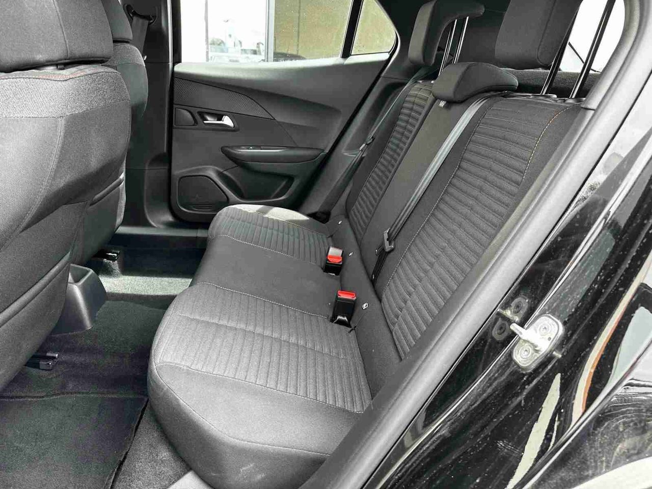 peugeot 2008 2023 / foto grande (3)