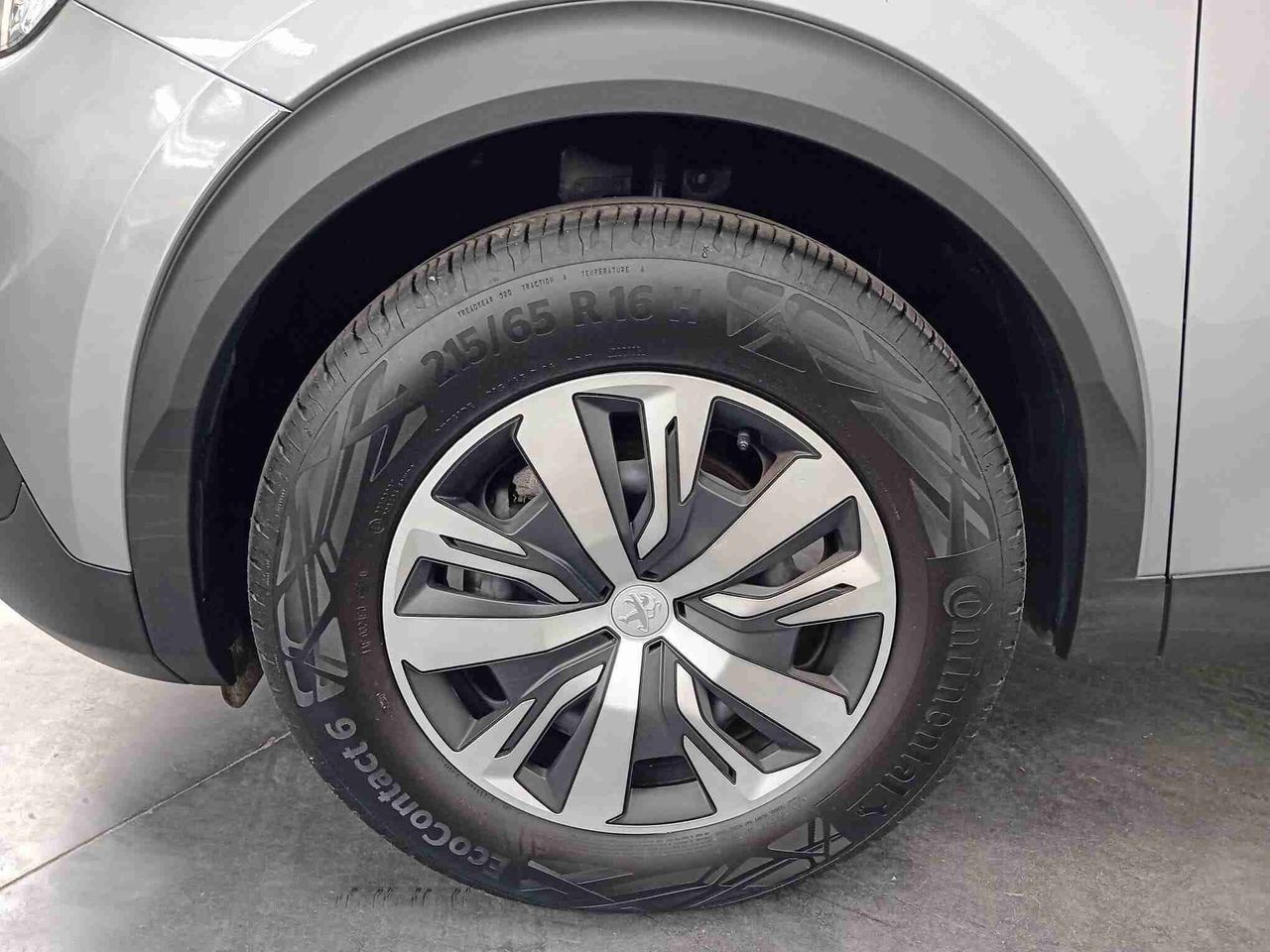 peugeot 2008 2021 / foto grande (2)