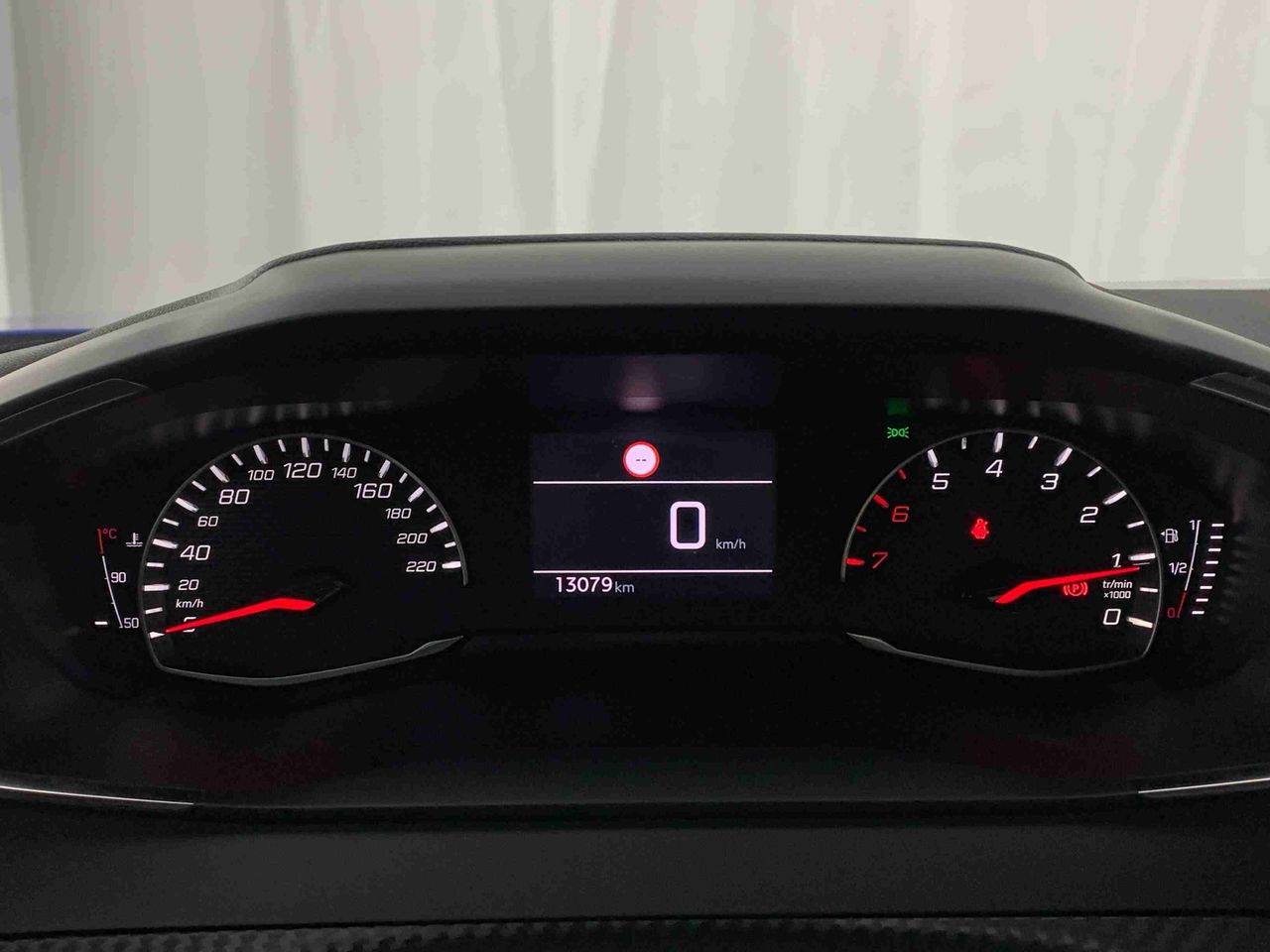 peugeot 2008 2023 / foto grande (2)