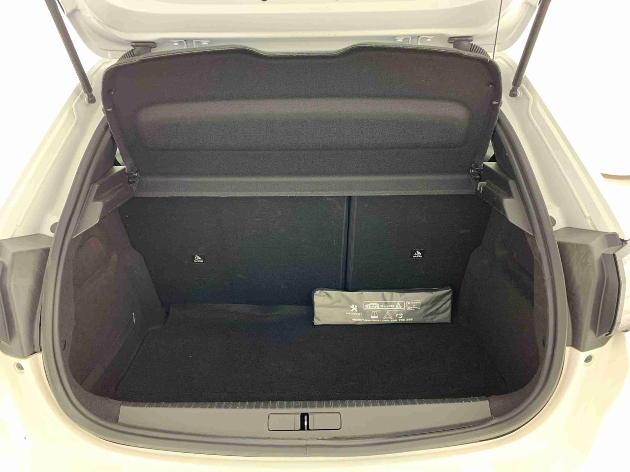 peugeot 208 2023 / foto grande (2)