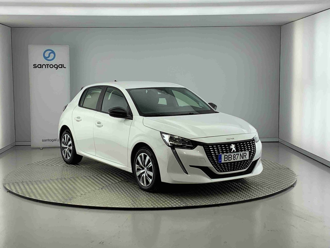Foto peugeot 208 2023 /