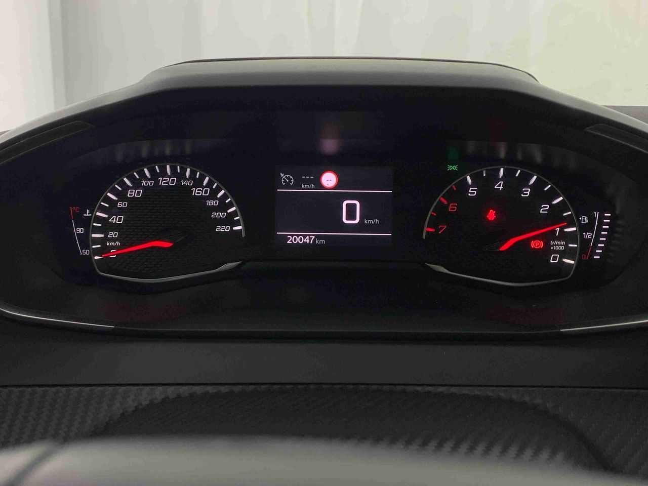 peugeot 208 2023 / foto grande (2)