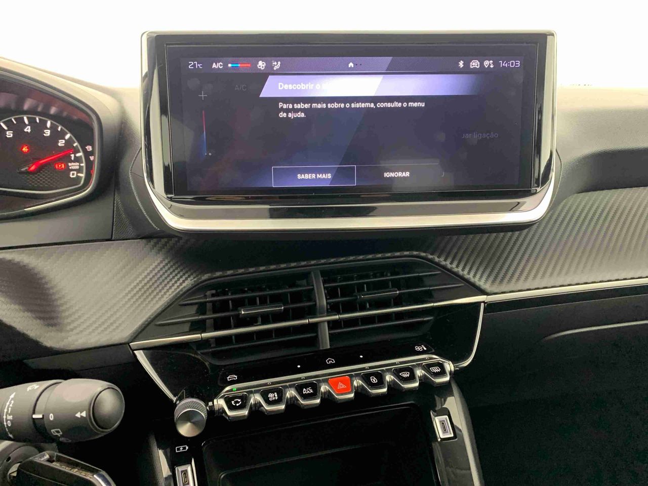 peugeot 208 2024 / foto grande (3)