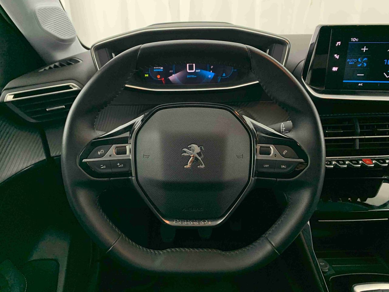 peugeot 208 2023 / foto grande (3)