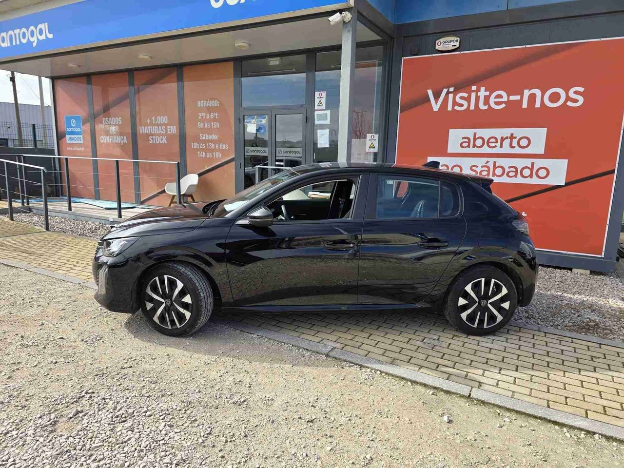 Foto peugeot 208 2024 /