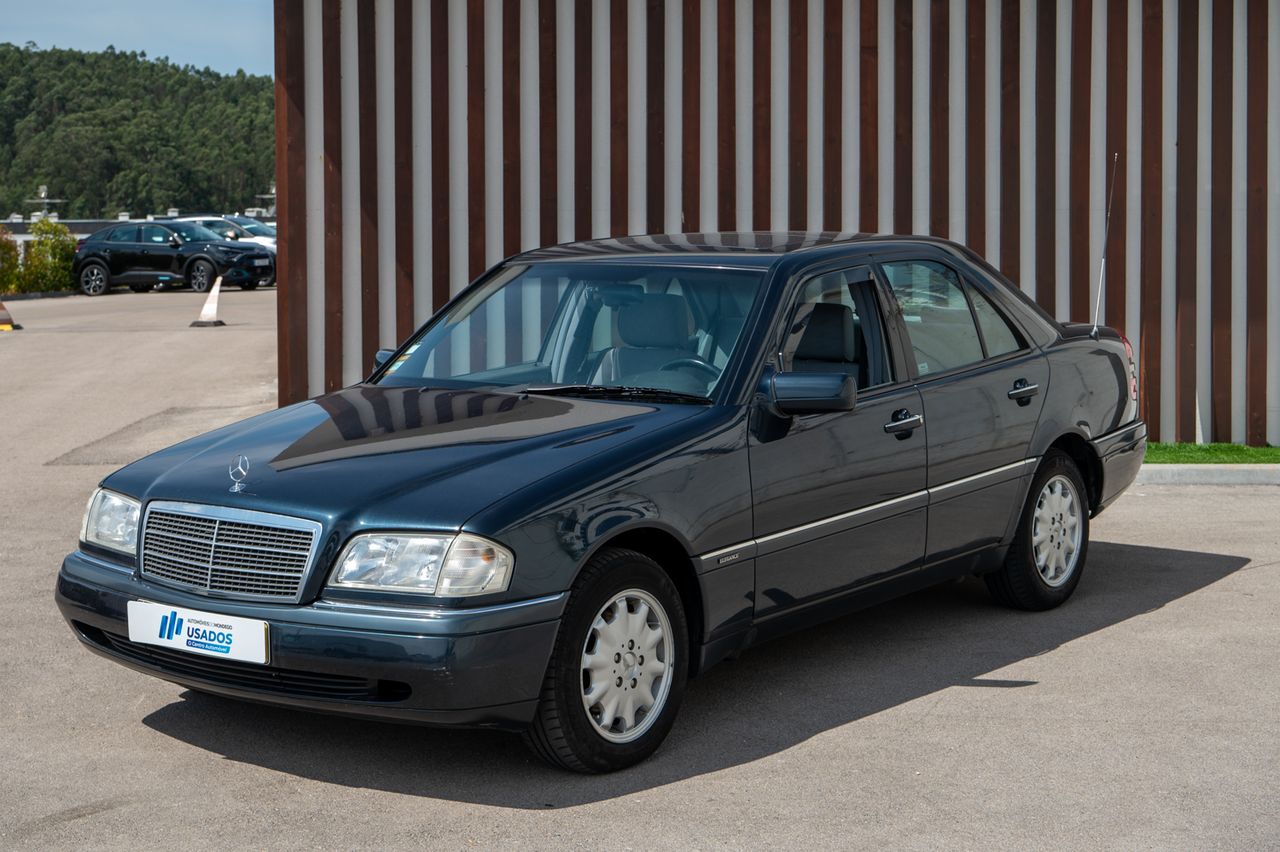 mercedes clase c 1997 / foto grande (3)