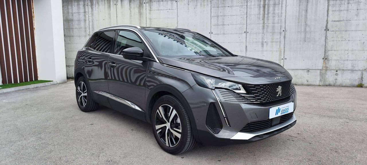 Renault captur hibrido  de segunda mano - peugeot 3008 2023 /