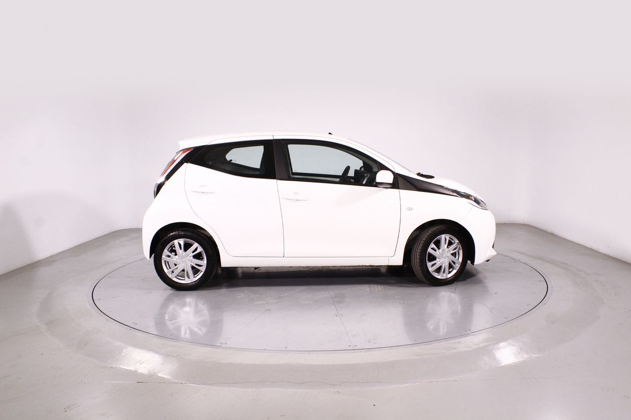 toyota aygo 2016 / foto grande (3)