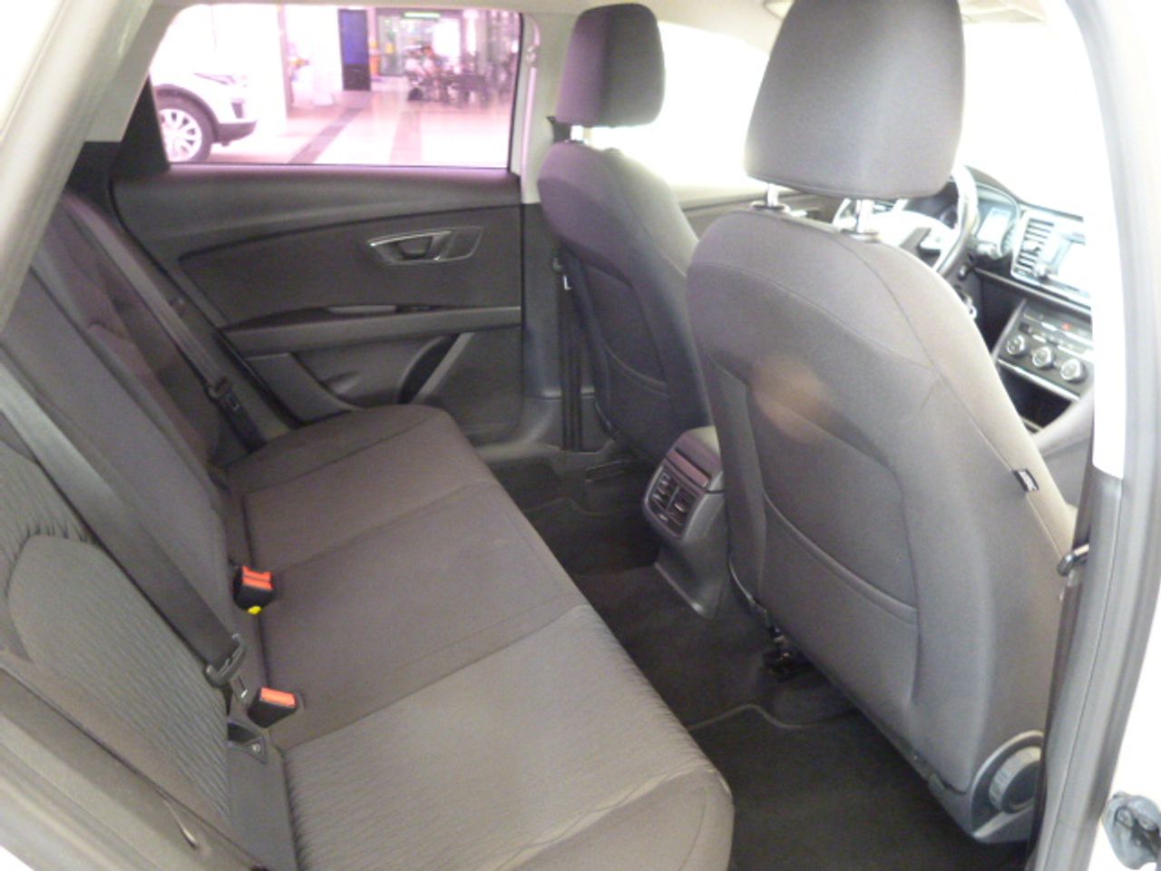 Seat Leon León ST 1.6 TDI 105cv StSp Style 5p. muy muy bien cuidado, kilómetros garantizados - Foto 13