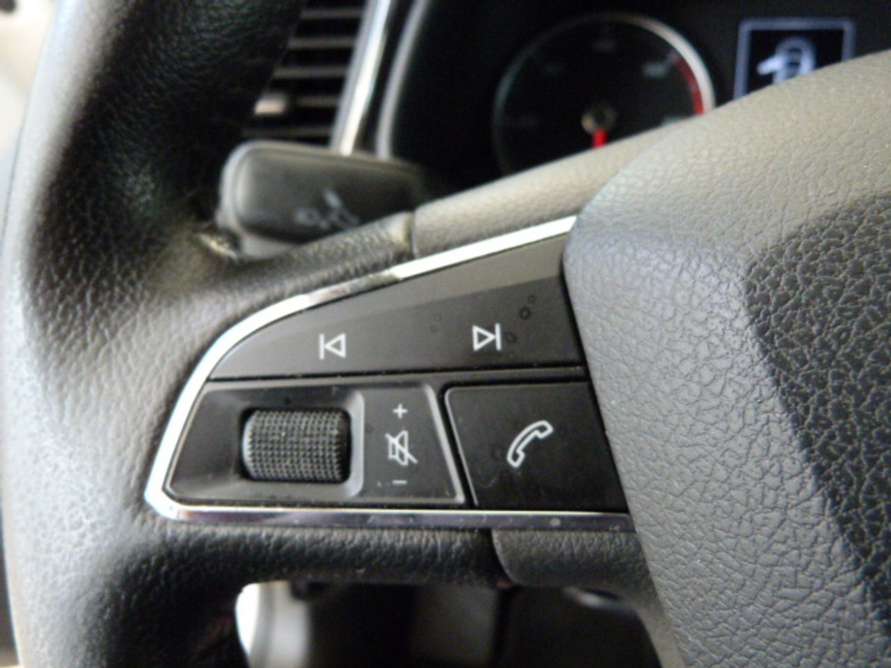 Seat Leon León ST 1.6 TDI 105cv StSp Style 5p. muy muy bien cuidado, kilómetros garantizados - Foto 33