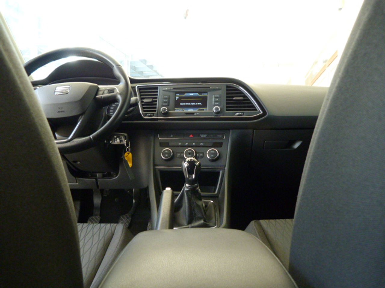 Seat Leon León ST 1.6 TDI 105cv StSp Style 5p. muy muy bien cuidado, kilómetros garantizados - Foto 39