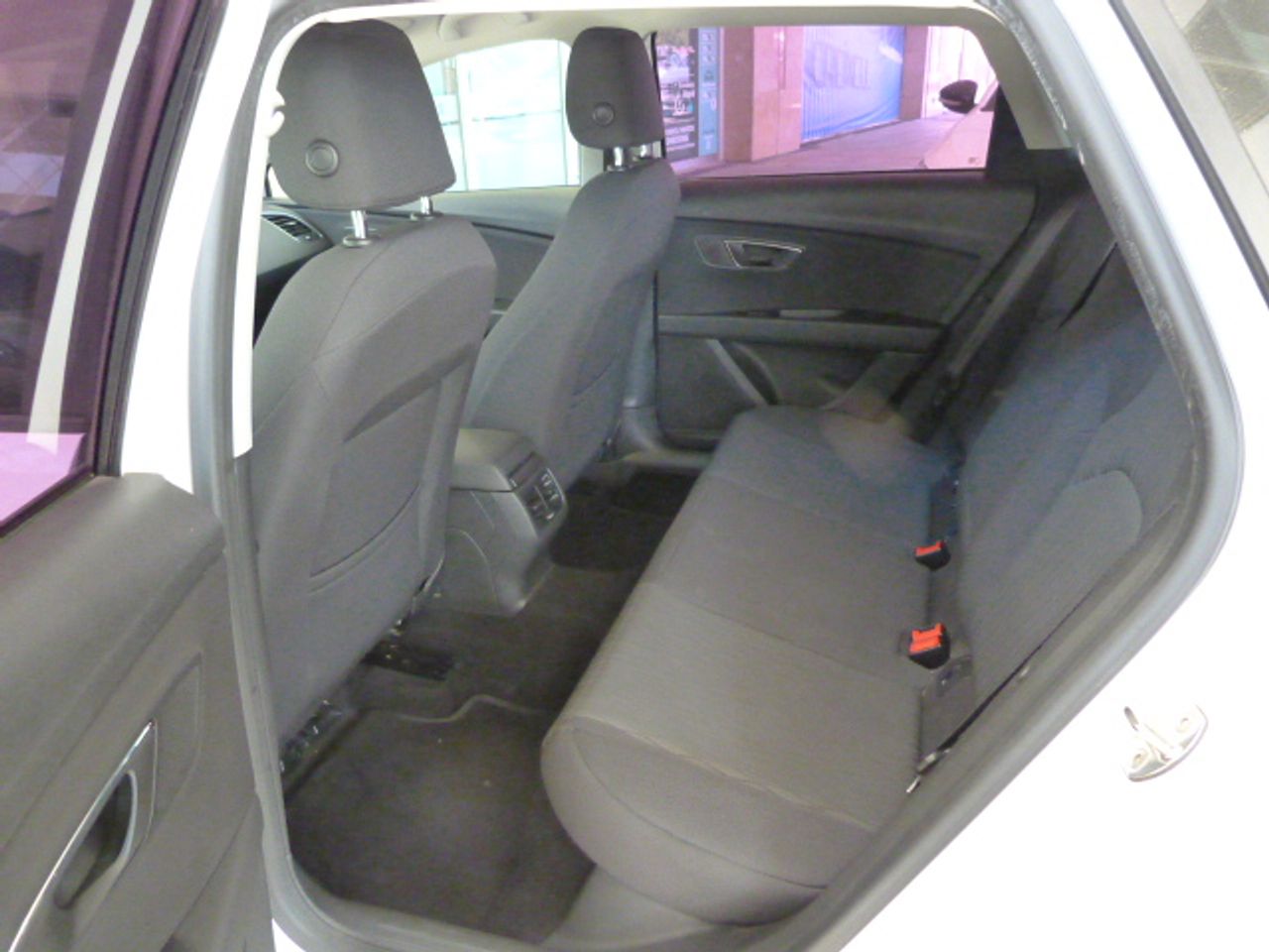 Seat Leon León ST 1.6 TDI 105cv StSp Style 5p. muy muy bien cuidado, kilómetros garantizados - Foto 24