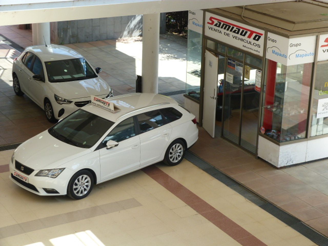 Seat Leon León ST 1.6 TDI 105cv StSp Style 5p. muy muy bien cuidado, kilómetros garantizados - Foto 40