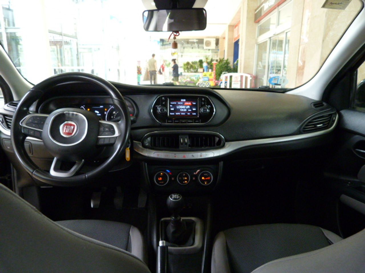 Fiat Tipo Tipo 1.4 TJet 16v Lounge 88kW 120CV GLP 4p. muy muy bien cuidado, kilómetros garantizados - Foto 32