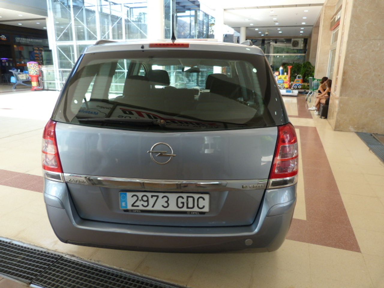 Opel Zafira Zafira 1.9 CDTi 120 CV Enjoy 5p. un solo propietario, kilómetros garantizados  - Foto 17