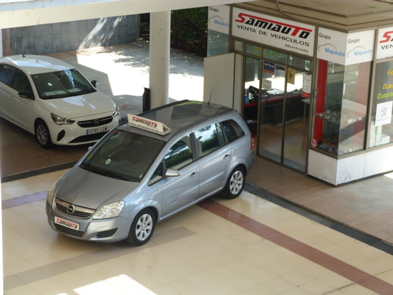 Opel Zafira Zafira 1.9 CDTi 120 CV Enjoy 5p. un solo propietario, kilómetros garantizados  - Foto 35