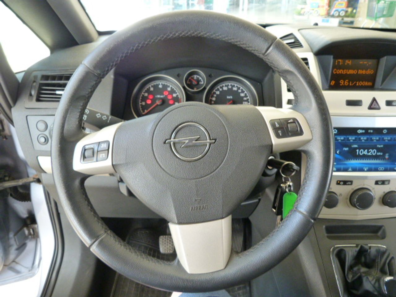 Opel Zafira Zafira 1.9 CDTi 120 CV Enjoy 5p. un solo propietario, kilómetros garantizados  - Foto 31