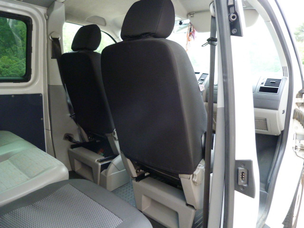 Volkswagen Transporter VOLKSWAGEN Transporter Kombi Corto T.Medio 2.0 TDI 140cv 2.8T muy muy bien cuidado, kilómetros garantizados - Foto 16