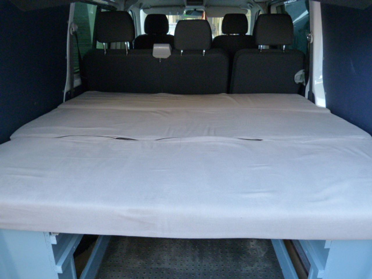 Volkswagen Transporter VOLKSWAGEN Transporter Kombi Corto T.Medio 2.0 TDI 140cv 2.8T muy muy bien cuidado, kilómetros garantizados - Foto 11