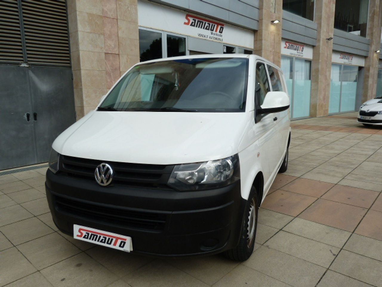 Impecable casa  de segunda mano - volkswagen transporter 2011 /