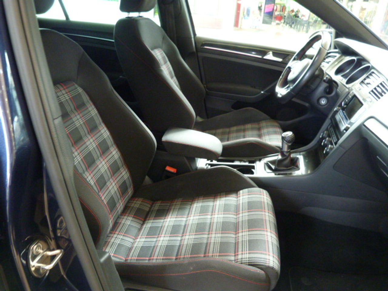 Volkswagen Golf VOLKSWAGEN Golf GTI 2.0 TSI 5p. muy muy bien cuidado, kilómetros garantizados - Foto 6