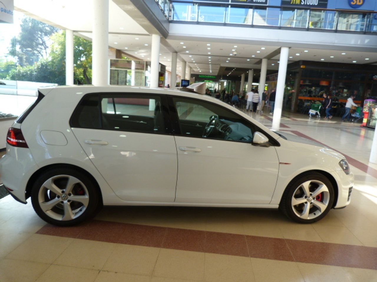 Volkswagen Golf Golf GTI 2.0 TSI BMT 5p. LIBRO DE REVISIONES, KILOMETROS GARANTIZADOS - Foto 9