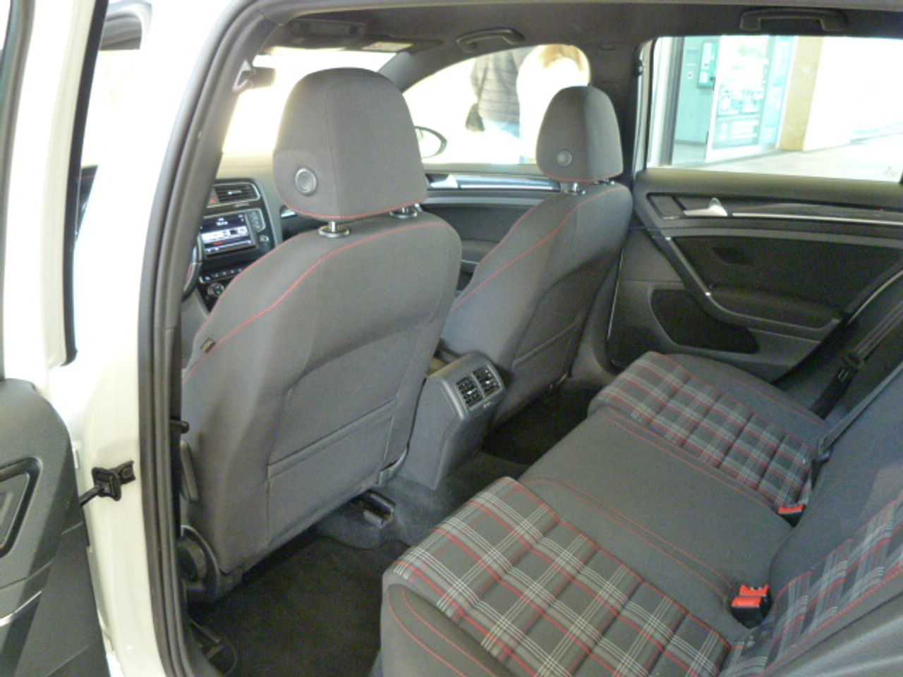 Volkswagen Golf Golf GTI 2.0 TSI BMT 5p. LIBRO DE REVISIONES, KILOMETROS GARANTIZADOS - Foto 45