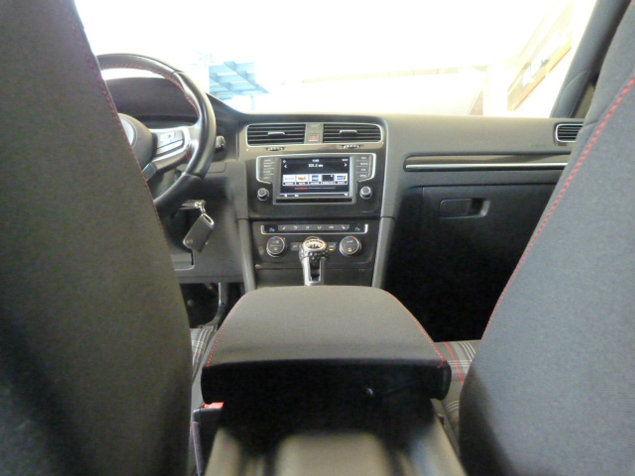 Volkswagen Golf Golf GTI 2.0 TSI BMT 5p. LIBRO DE REVISIONES, KILOMETROS GARANTIZADOS - Foto 44