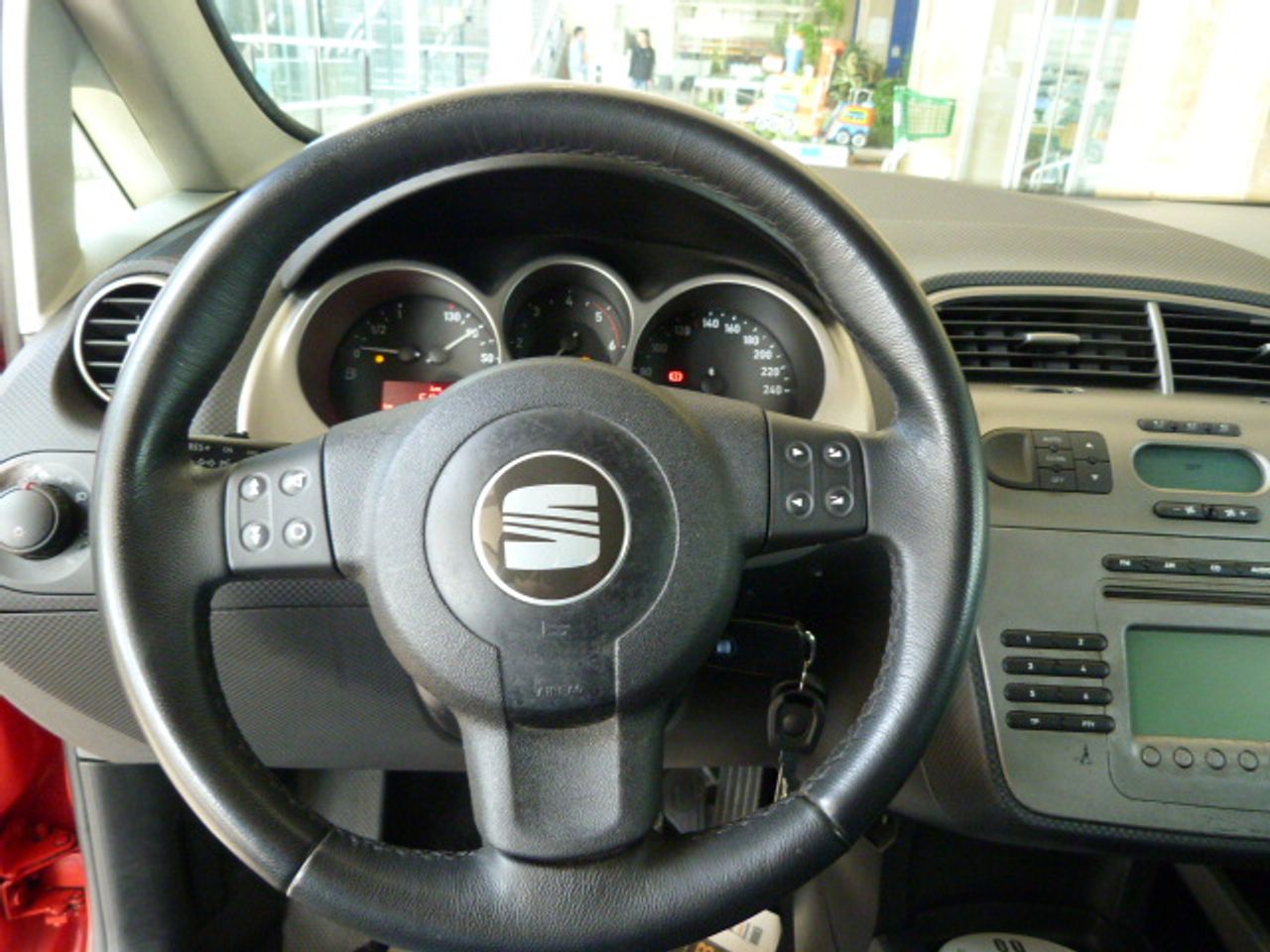 Seat Altea ALTEA 2.0 TDI STYLANCE 140 cv 6 velocidades muy muy bien cuidado, kilómetros garantizados - Foto 31