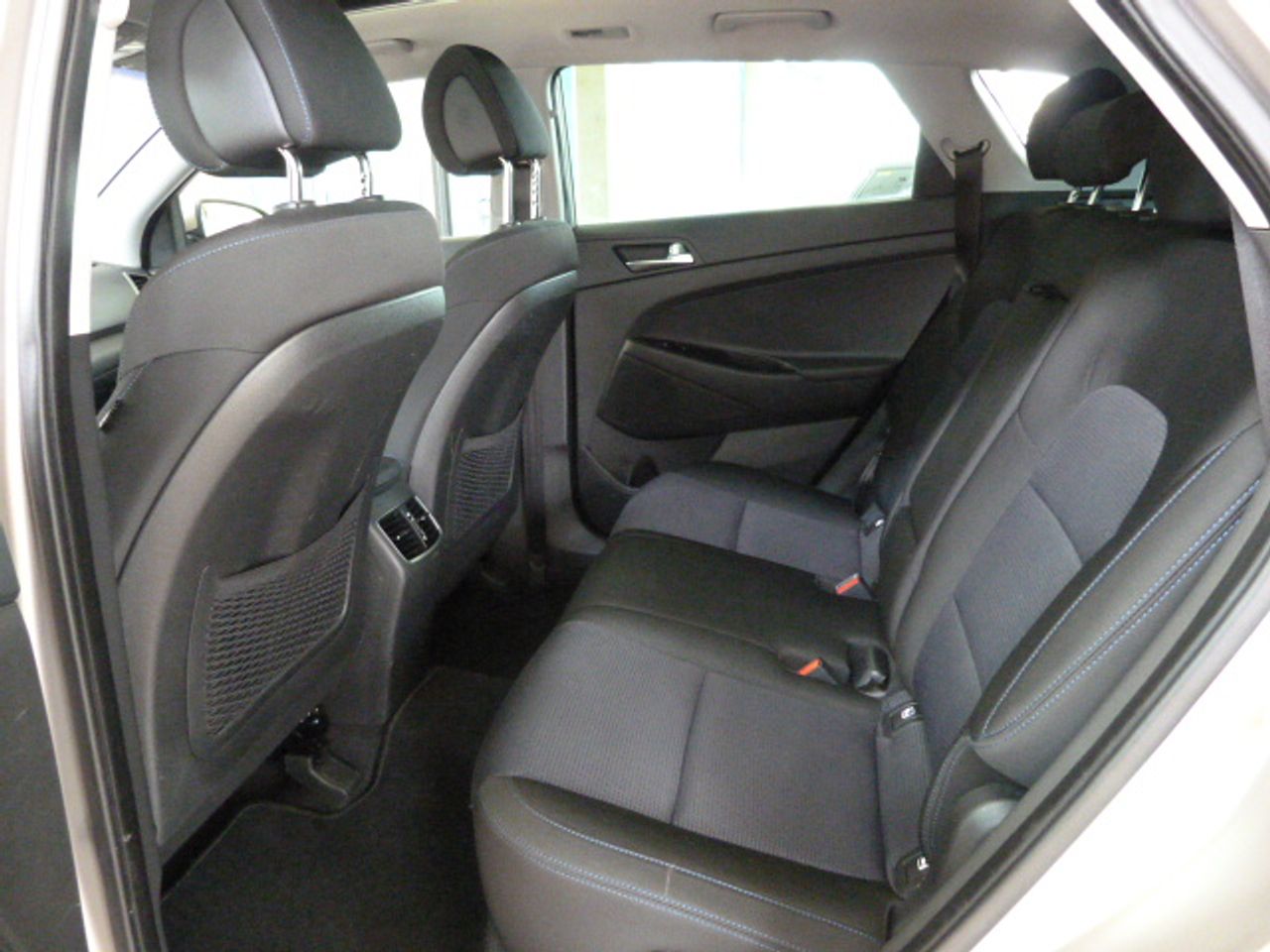 Hyundai Tucson Tucson 2.0 CRDi BlueDr. 25 Aniversario 4x2 136cv un solo propietario, kilómetros garantizados  - Foto 24
