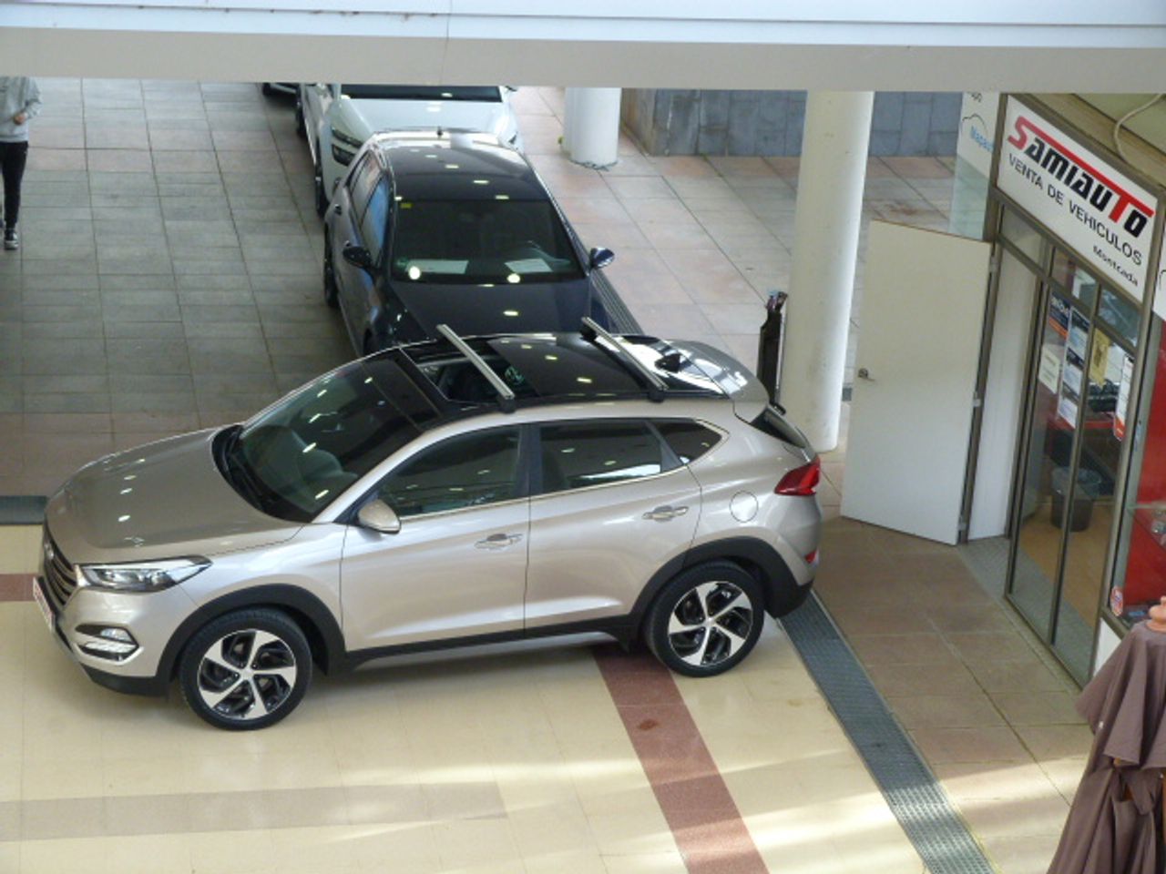 Hyundai Tucson Tucson 2.0 CRDi BlueDr. 25 Aniversario 4x2 136cv un solo propietario, kilómetros garantizados  - Foto 52