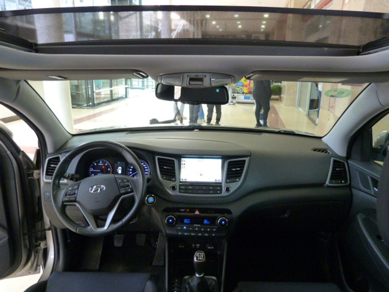 Hyundai Tucson Tucson 2.0 CRDi BlueDr. 25 Aniversario 4x2 136cv un solo propietario, kilómetros garantizados  - Foto 46