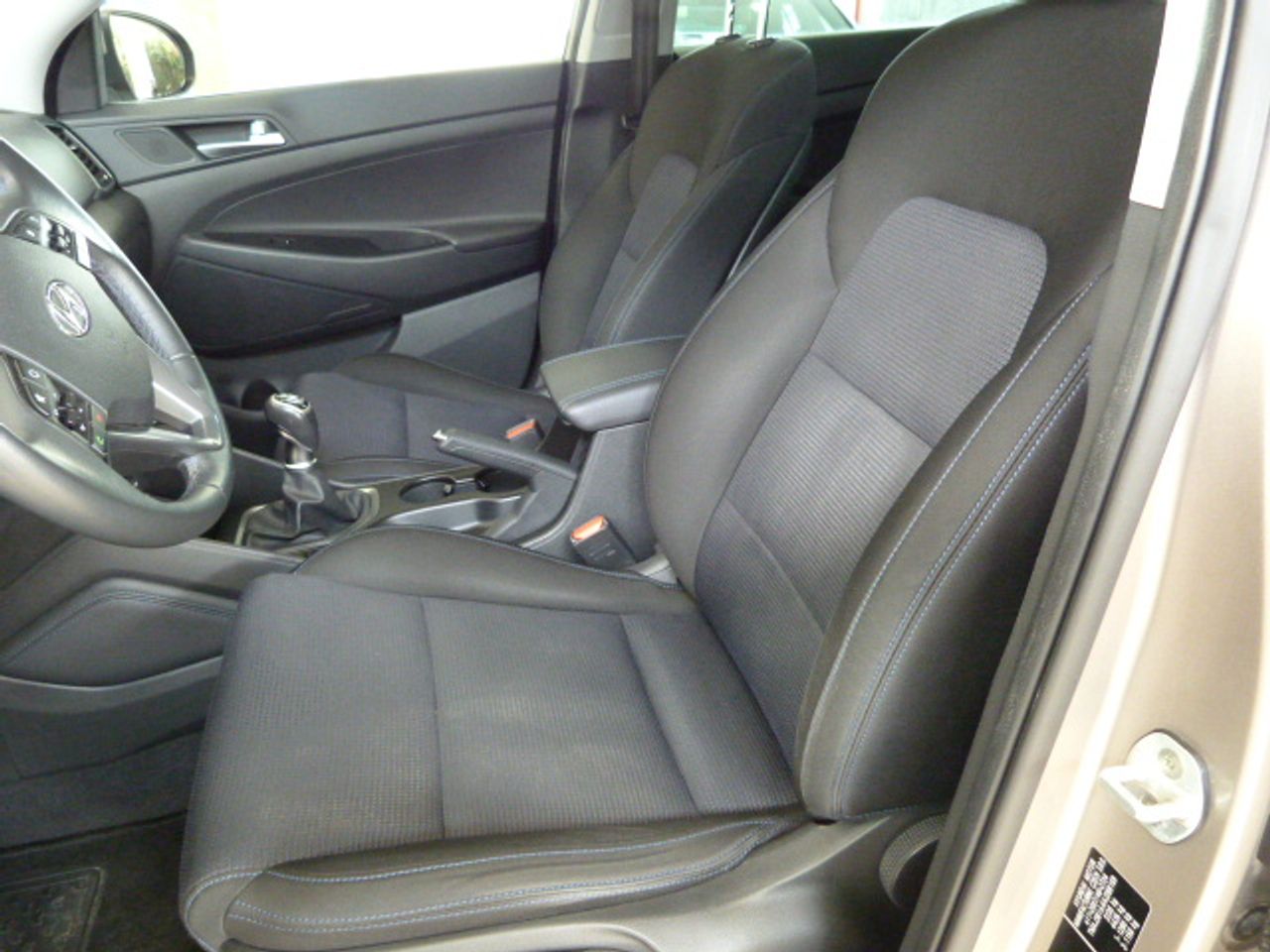 Hyundai Tucson Tucson 2.0 CRDi BlueDr. 25 Aniversario 4x2 136cv un solo propietario, kilómetros garantizados  - Foto 28
