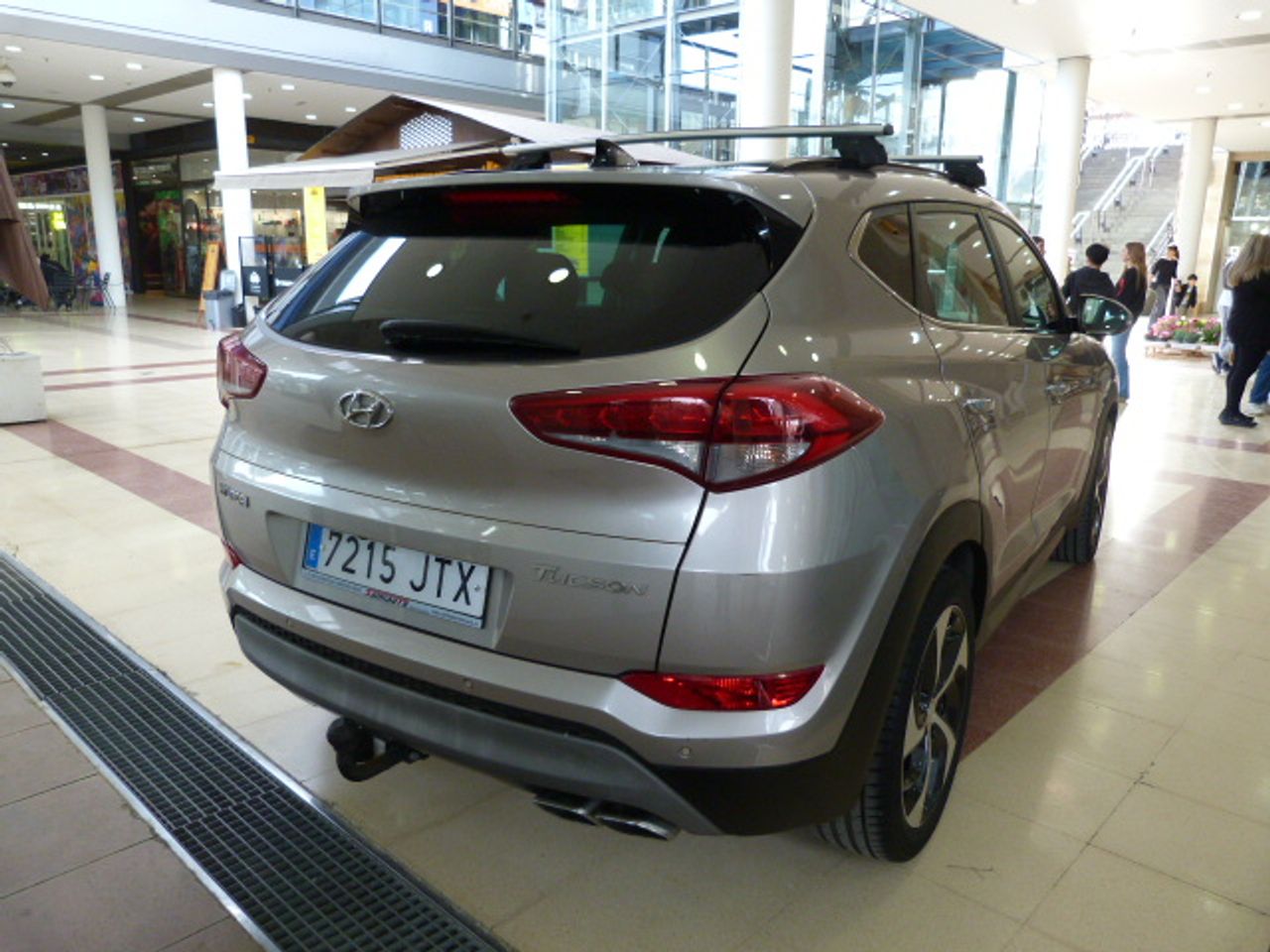 Hyundai Tucson Tucson 2.0 CRDi BlueDr. 25 Aniversario 4x2 136cv un solo propietario, kilómetros garantizados  - Foto 18
