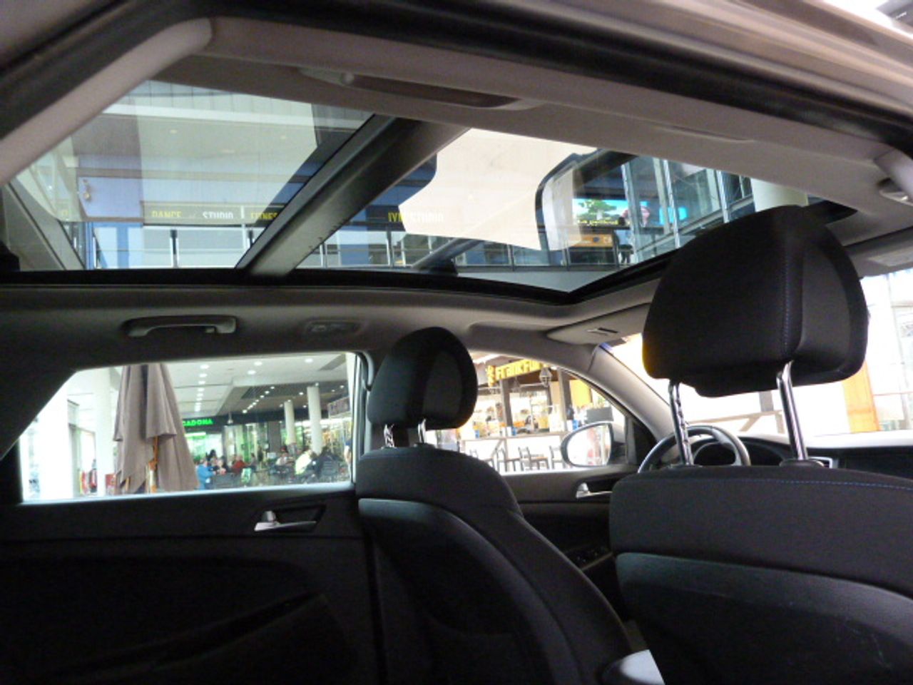 Hyundai Tucson Tucson 2.0 CRDi BlueDr. 25 Aniversario 4x2 136cv un solo propietario, kilómetros garantizados  - Foto 17