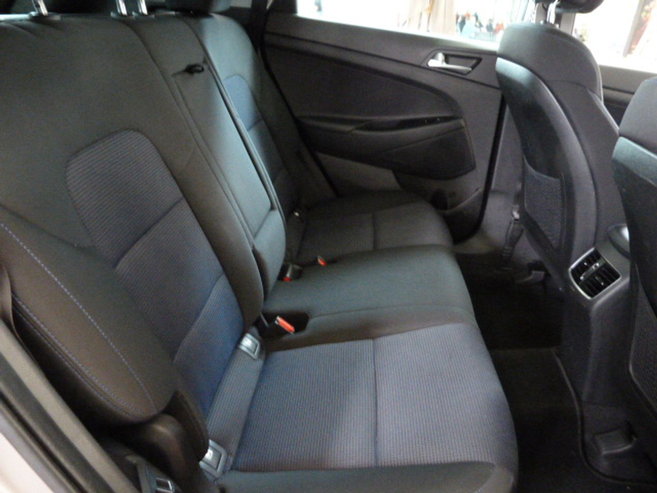 Hyundai Tucson Tucson 2.0 CRDi BlueDr. 25 Aniversario 4x2 136cv un solo propietario, kilómetros garantizados  - Foto 16