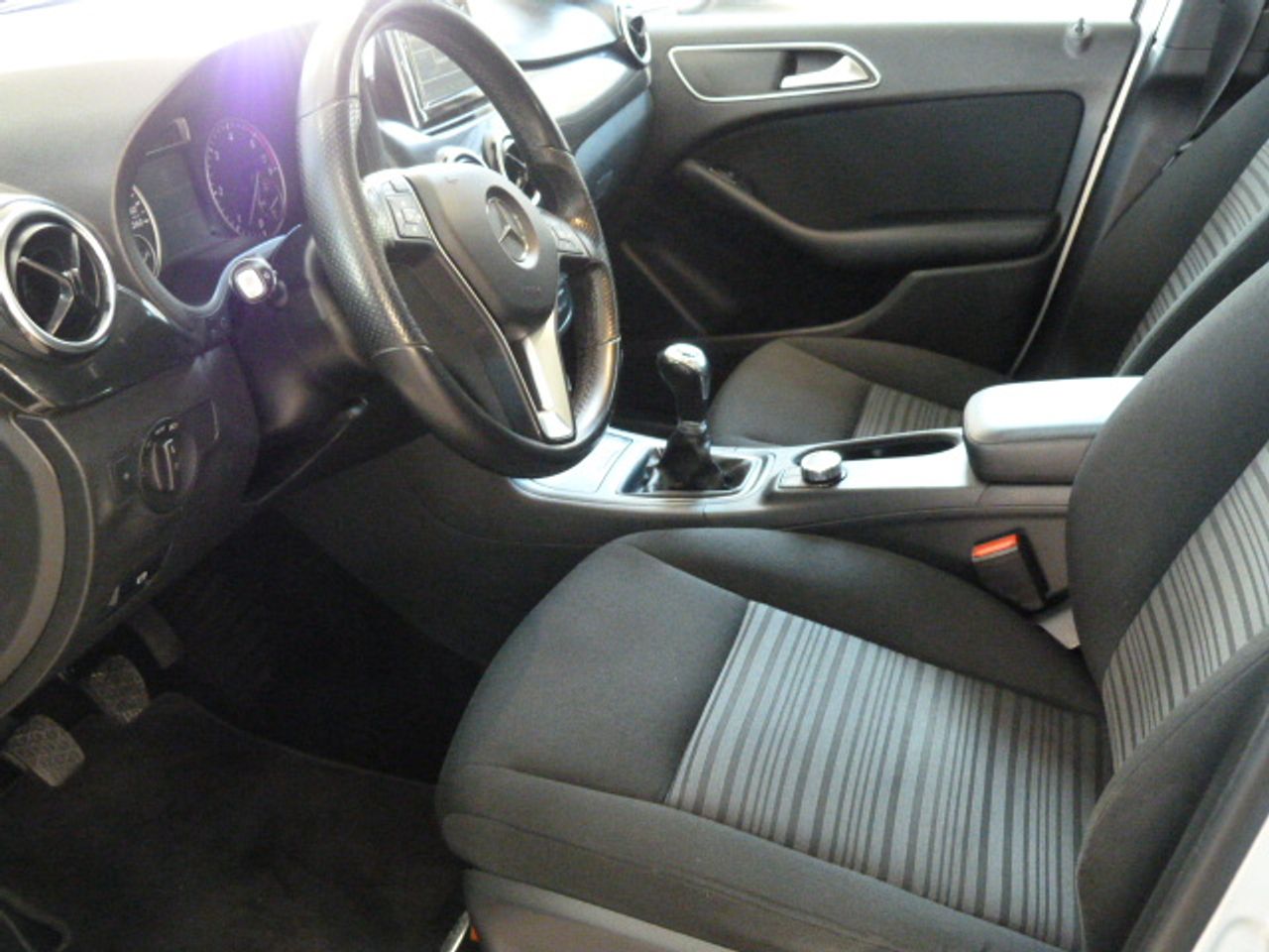 Mercedes Clase B  Clase B B 180 CDI Sport muy muy bien cuidado, kilómetros garantizados - Foto 14