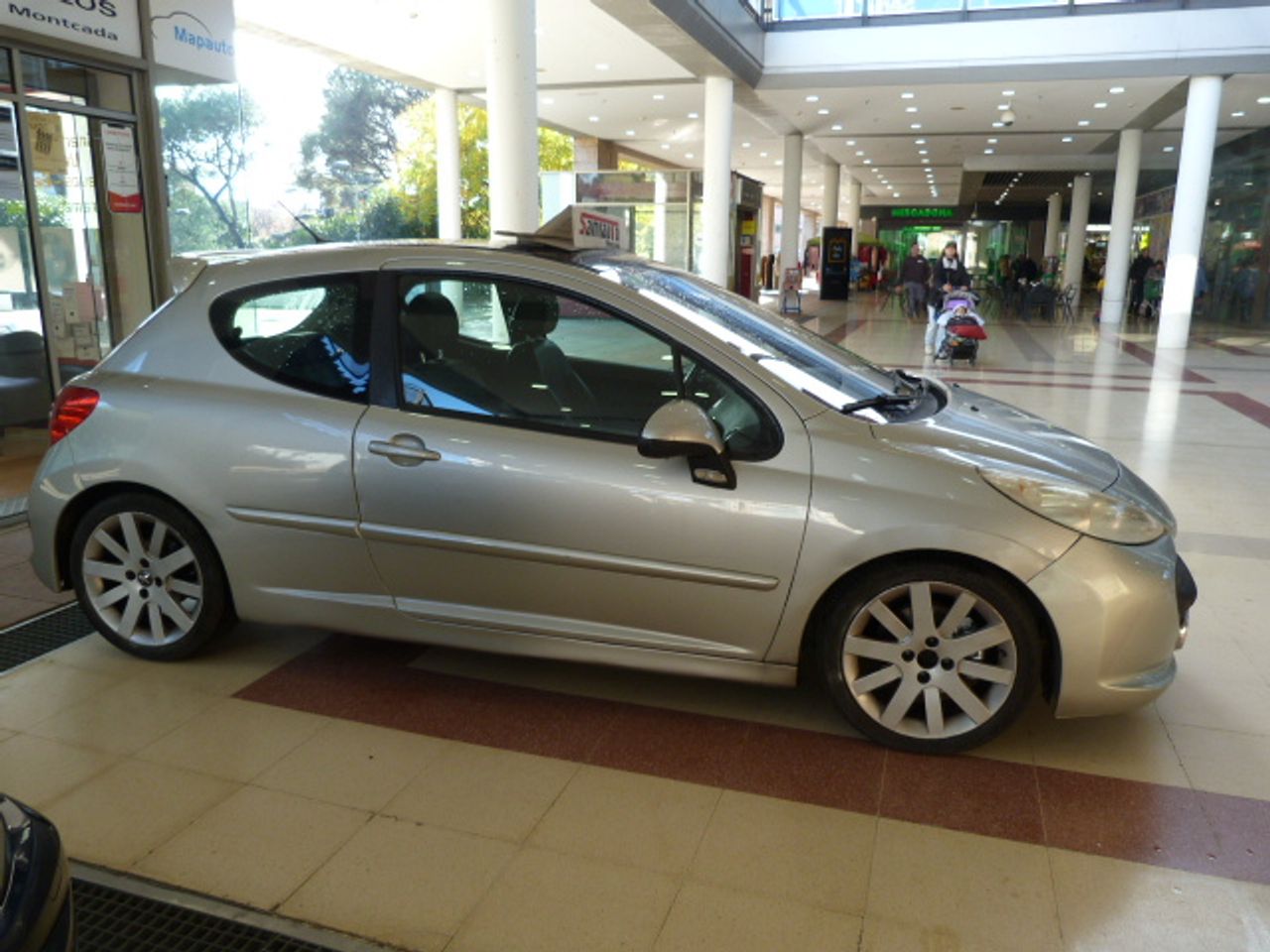 Peugeot 207 1.6 GT 150 CV 3 P muy muy bien cuidado, kilómetros garantizados - Foto 7