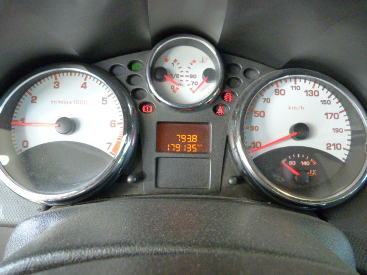 Peugeot 207 1.6 GT 150 CV 3 P muy muy bien cuidado, kilómetros garantizados - Foto 23