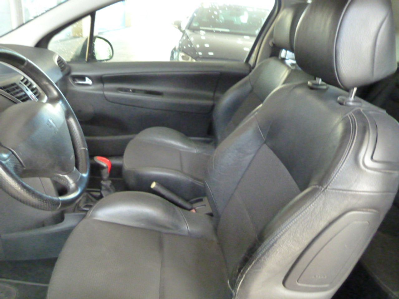 Peugeot 207 1.6 GT 150 CV 3 P muy muy bien cuidado, kilómetros garantizados - Foto 18