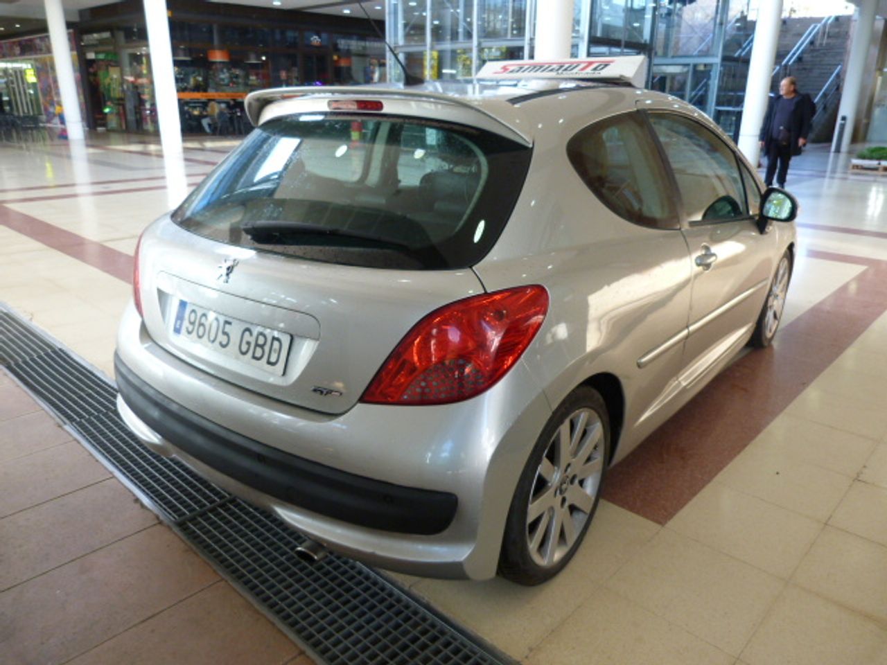 Peugeot 207 1.6 GT 150 CV 3 P muy muy bien cuidado, kilómetros garantizados - Foto 12