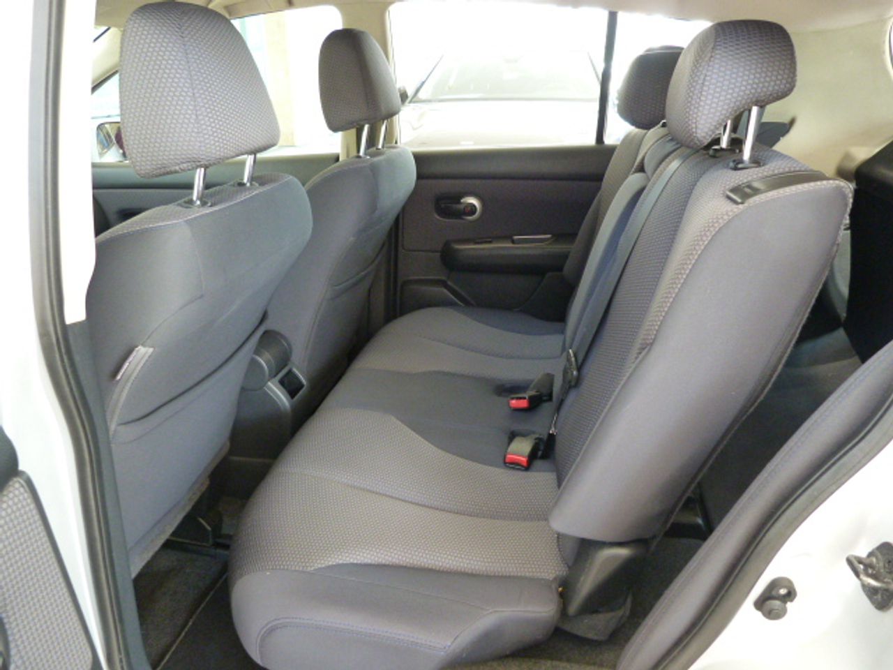 Nissan Tiida NISSAN - TIIDA 1.6 ACENTA 5 puertas 110 cv muy muy bien cuidado, kilómetros garantizados - Foto 19